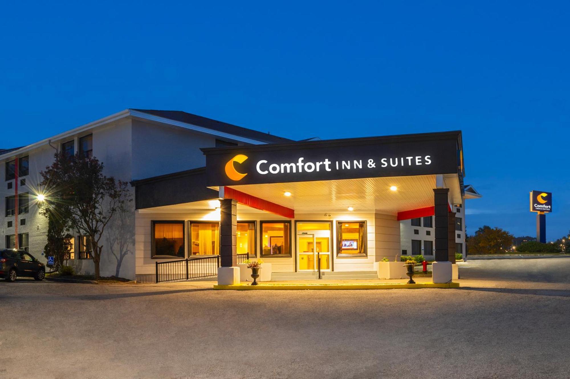 Comfort Inn & Suites Barrie Exterior photo